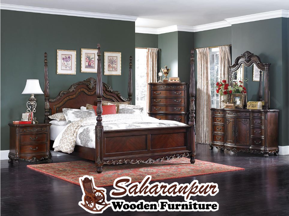 Traditional Cherry Wood Queen Bed